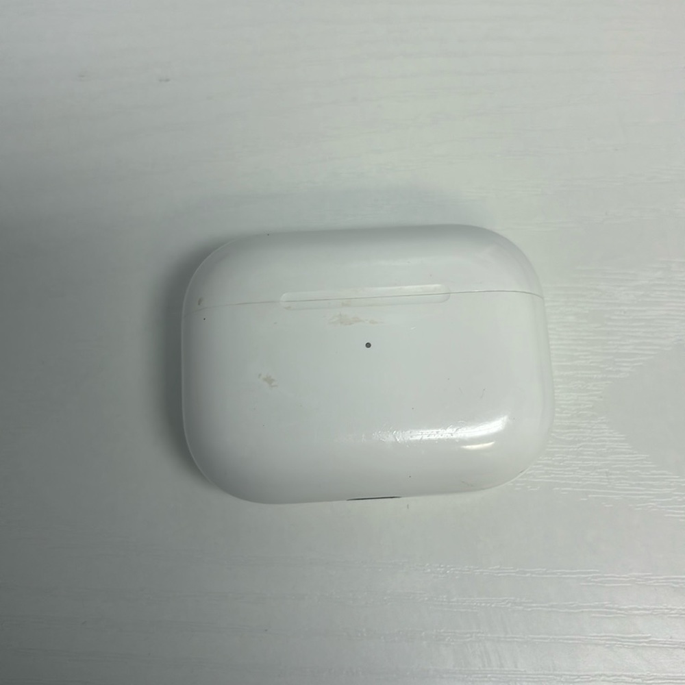 Apple AirPods Pro’s (1st gen)